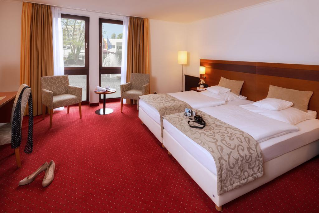 Hotel Am Rosenpark Aachen Bagian luar foto